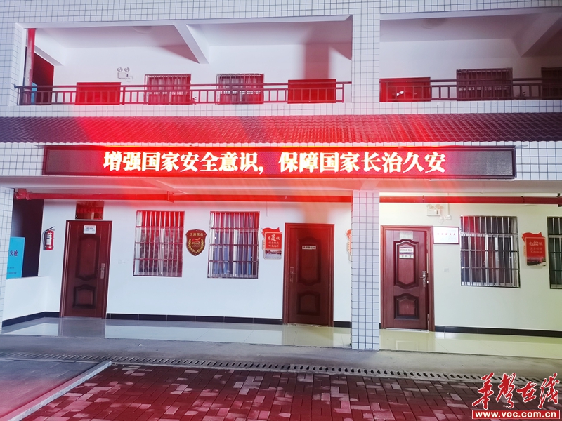 03.jpg