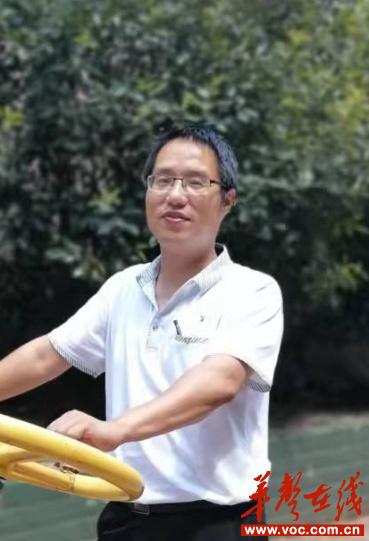 躬耕教坛老黄牛不用扬鞭自奋蹄记邵阳市第三中学教师蒋玉荣