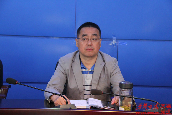 党组书记、院长鲁祖方.JPG