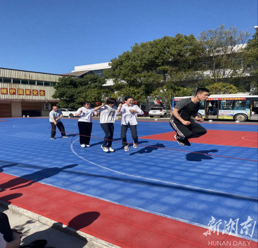 庆祝“三八”国际妇女节丨临武产业开发区开展主题活动