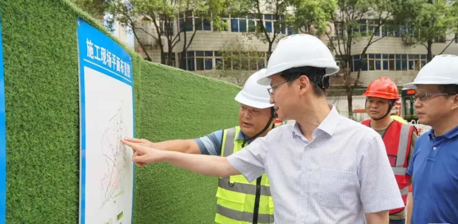 阚保勇调研电力保供和四污应急抢险项目 把人民放在心上  把民生摆在首位