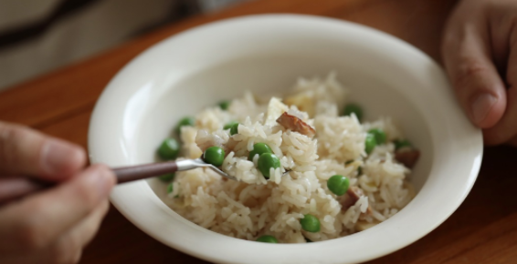 “泰國香米”是香精勾兌而來?4招教你選好大米
