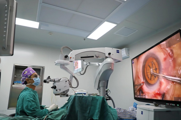 手术室上映3d大片衡阳爱尔眼科医院解锁眼科手术黑科技