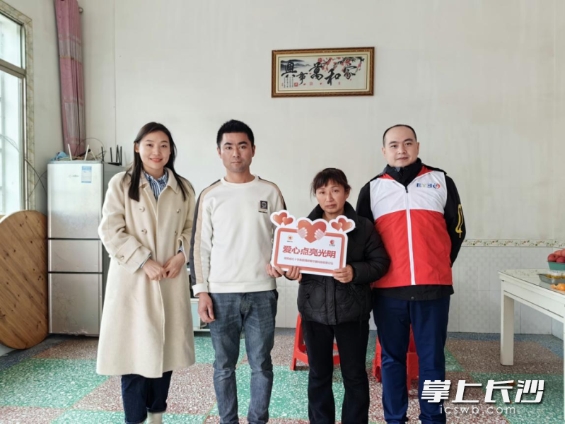 遗体、角膜、器官捐献得到越来越多的社会公众的认同和接受,成为引领社会文明的新风尚。  均为长沙晚报通讯员杨丽红、潘爱华供图 遗体、角膜、器官捐献得到越来越多的社会公众的认同和接受,成为引领社会文明的新风尚。  均为长沙晚报通讯员杨丽红、潘爱华供图