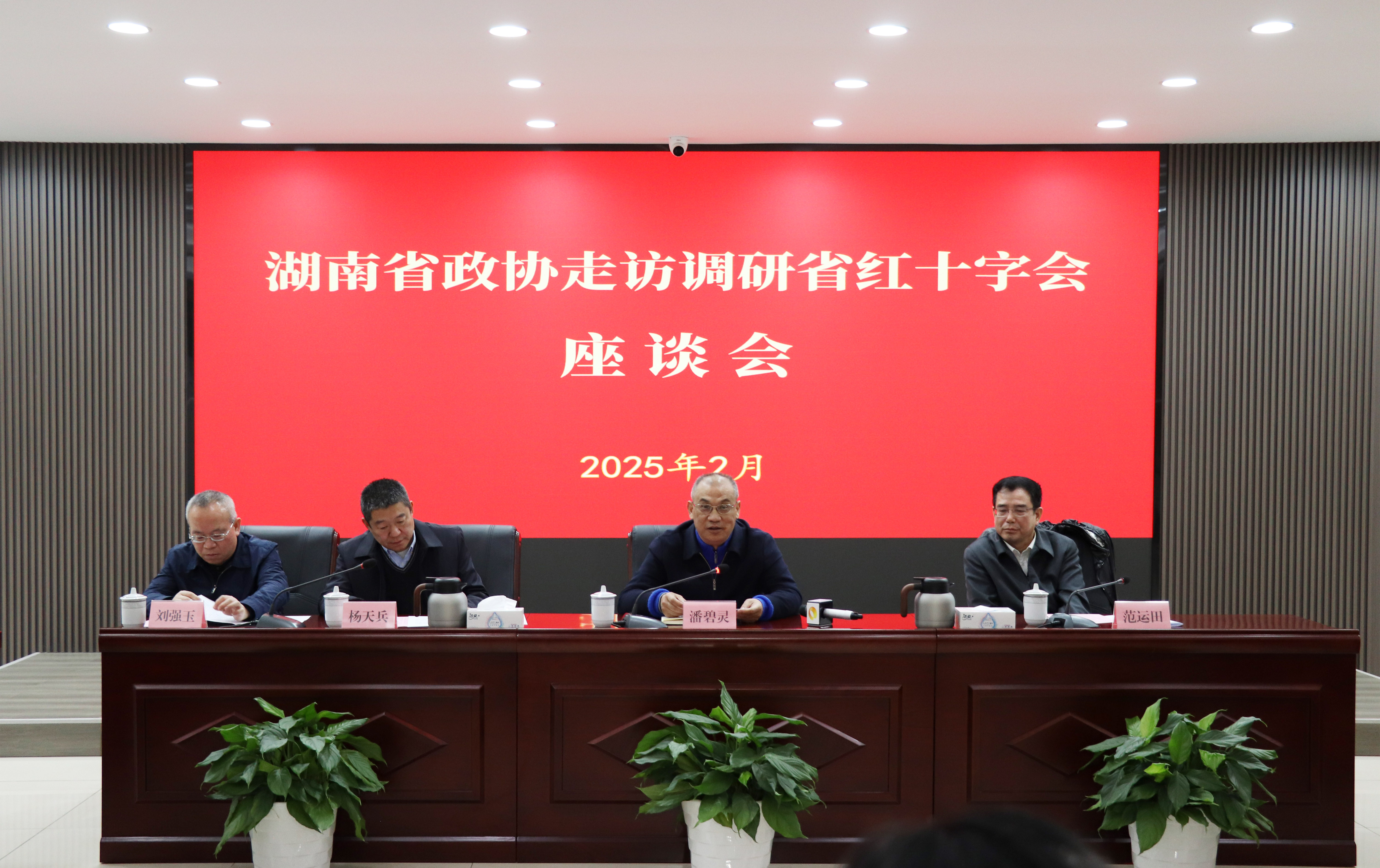 2.11.1.jpg 2.11.1.jpg