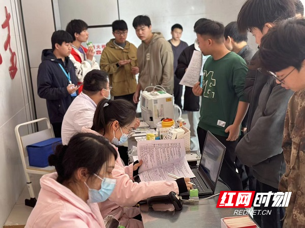 献血1.jpg 献血1.jpg