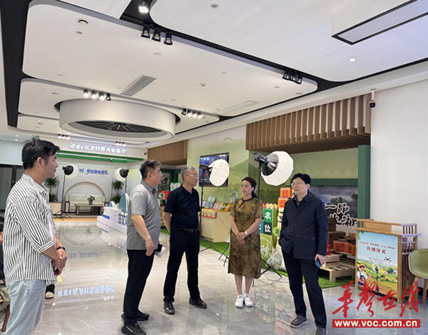 c1355a66dcc8e47ff62ccdaee01bcfc6_副本.jpg
