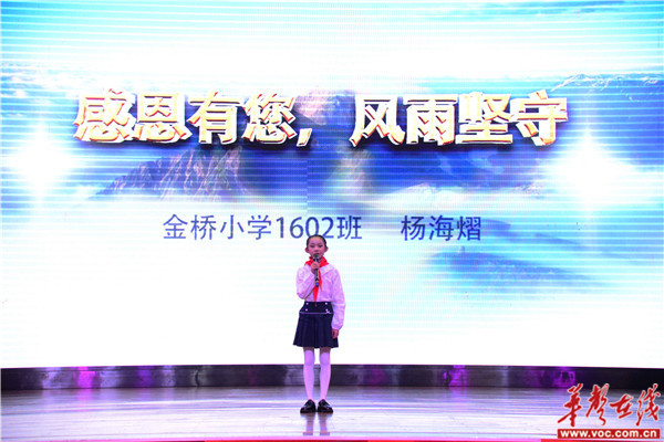 杨_副本.jpg