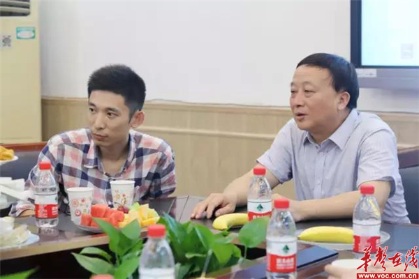 校友1.jpg