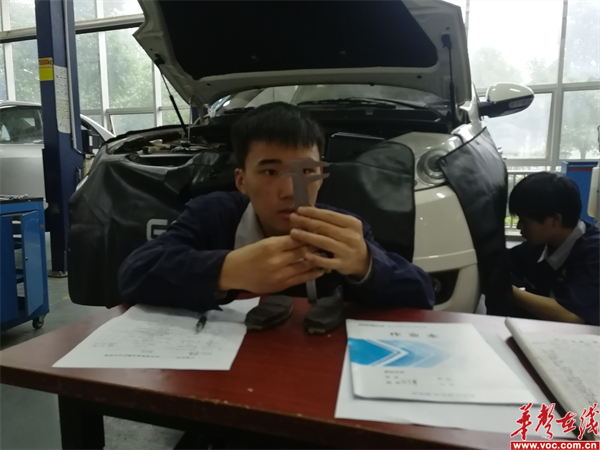 汽车4_副本.png