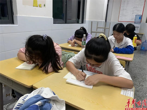 周南靳江中学2_副本.jpg
