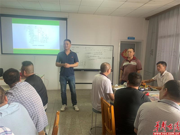 湖南汽车工程职业学院3_副本.jpg