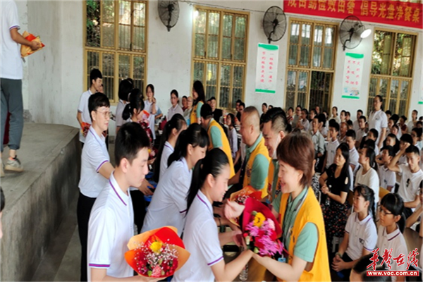 梅林桥中学2_副本.png