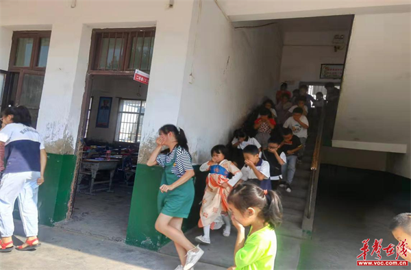 黄山头中心小学1_副本.png