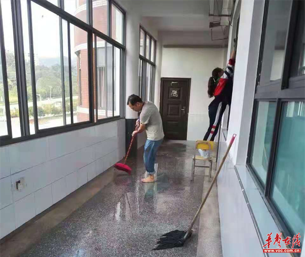 潘建新2_副本.png