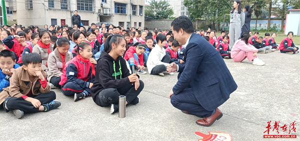 南大膳镇中心小学2_副本.png