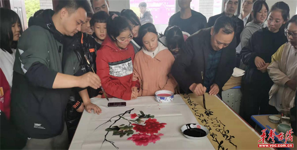龙潭镇中学2_副本.png
