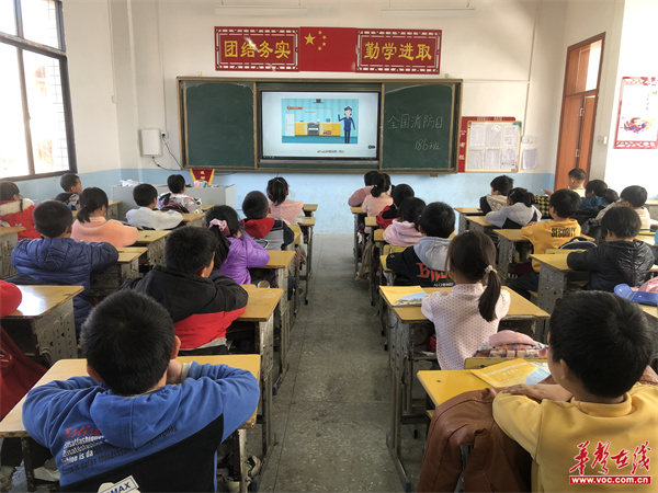 新圩学校_副本.jpg