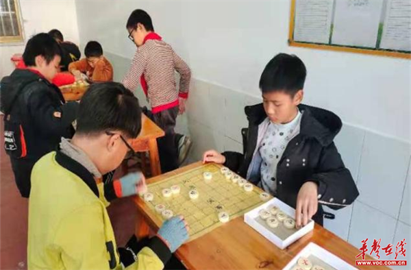 南强镇中小学3.png