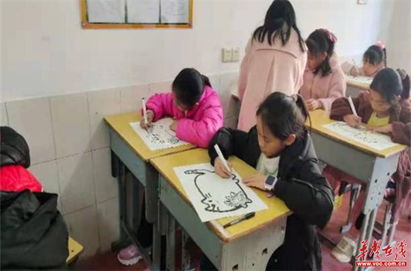 南强镇中小学6.png