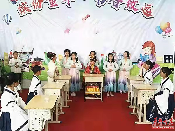 华国中学3.png