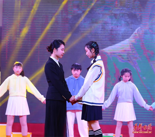 隆兴中学4.png