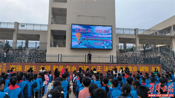 图片 1.jpg 图片 1.jpg