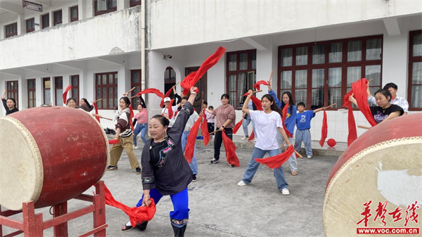 图片 2.jpg 图片 2.jpg