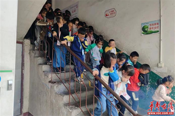 图片 1.jpg 图片 1.jpg