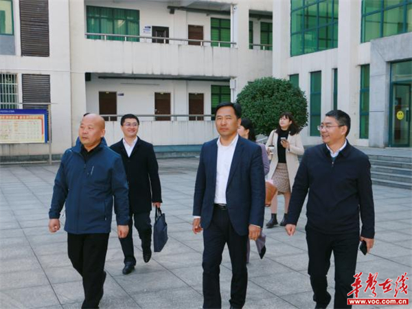 图片 1.jpg 图片 1.jpg