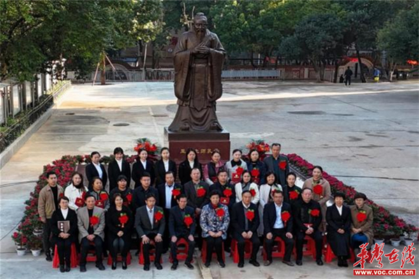 图片 3.jpg 图片 3.jpg