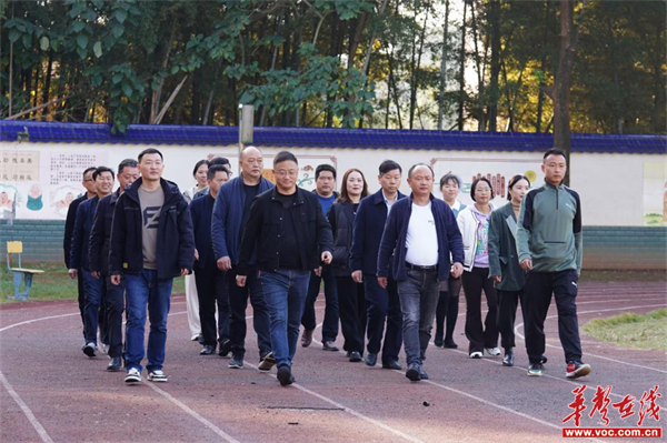 图片 2.jpg 图片 2.jpg