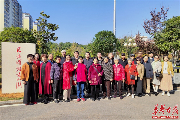 图片 1.jpg 图片 1.jpg