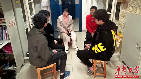 图片 2.jpg 图片 2.jpg