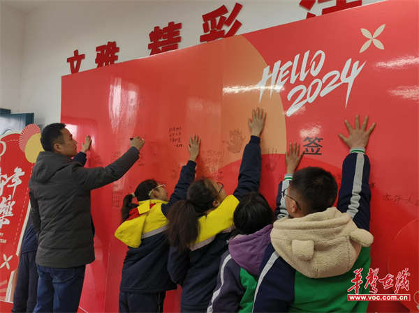 图片2.jpg 图片2.jpg