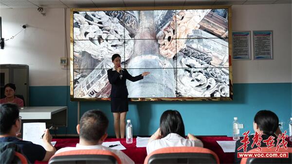 图片 1.jpg 图片 1.jpg