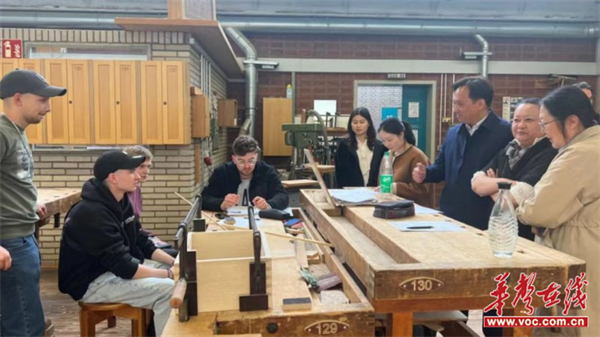 图片 4.jpg 图片 4.jpg