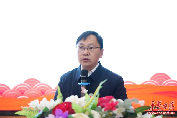 【开学季·寄语】湘江新区南雅湘江中学党支部书记兼校长 唐军:世界赠予我的