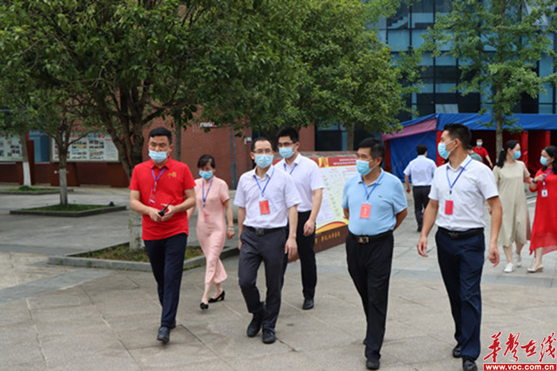 岳麓区:唐继发率队巡视梅溪湖街道高考考点 全力以赴护航高考