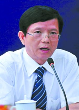 李军 职务:铁道部运输局综合部主任 李军 职务:铁道部运输局综合部主任