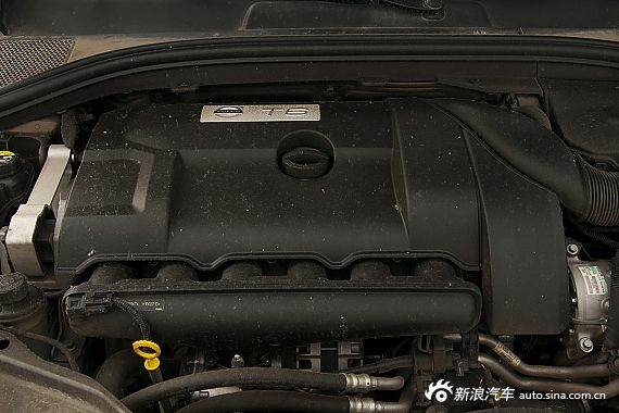 2015款沃尔沃XC60 T6 AWD