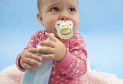 秋季宝宝喝水的四大诀窍 父母造吗？