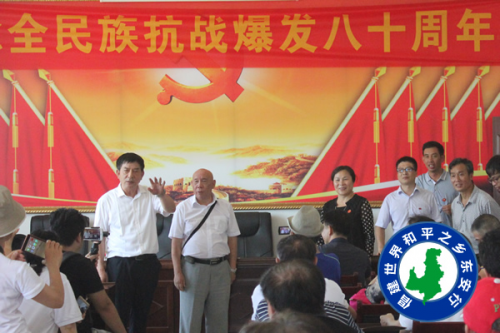 图二：长沙黄埔后裔刘园会长（左1）、县政协主席陈军（左3）支持唐仁和（左2）倡议.jpg