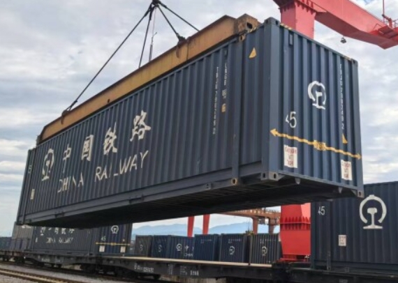 發(fā)車(chē)數(shù)突破1200車(chē)！湖南中老班列“加速跑”
