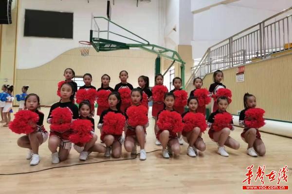 新开铺小学参加长沙市啦啦操比赛新闻稿3.jpg