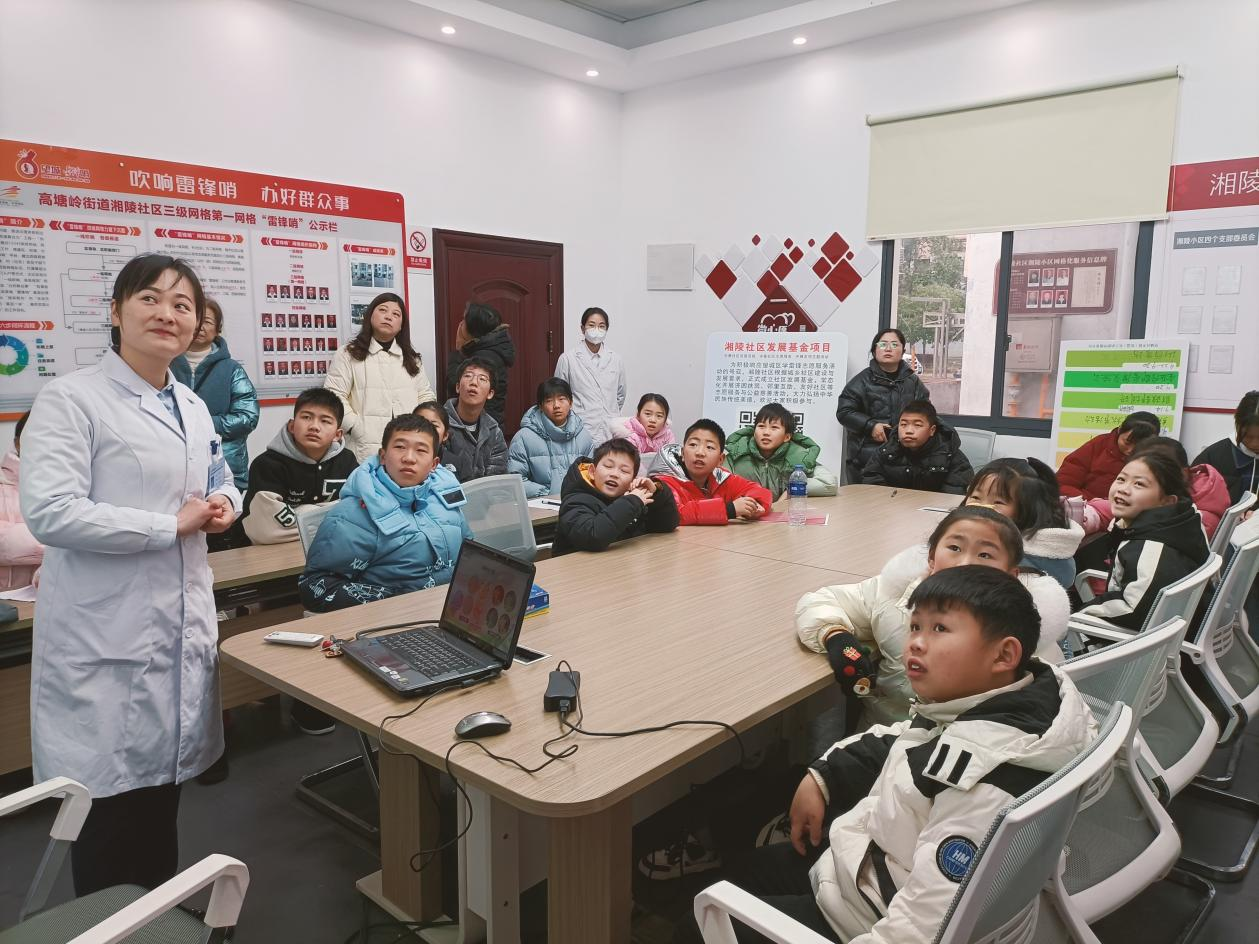 民生实事篇:湘陵社区"保护视力·科学用眼"爱眼护眼知识讲座 走基层