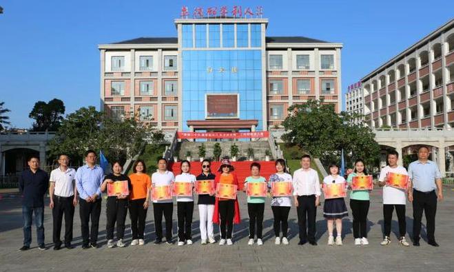 图片25.jpg