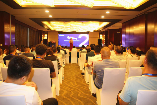 3_常德小智加油隆重举行两周年庆典暨客户答谢会129.png