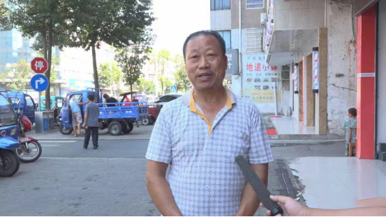 澧县:高温下的坚守 不服“暑”的城管人438.png 澧县:高温下的坚守 不服“暑”的城管人438.png