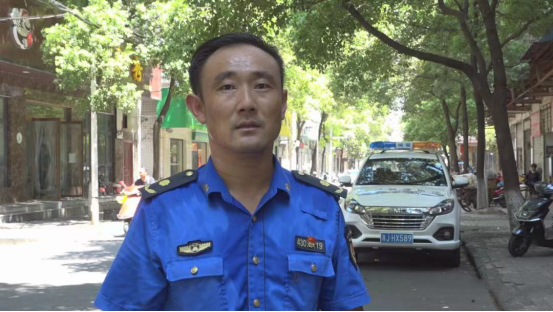 澧县:高温下的坚守 不服“暑”的城管人504.png 澧县:高温下的坚守 不服“暑”的城管人504.png